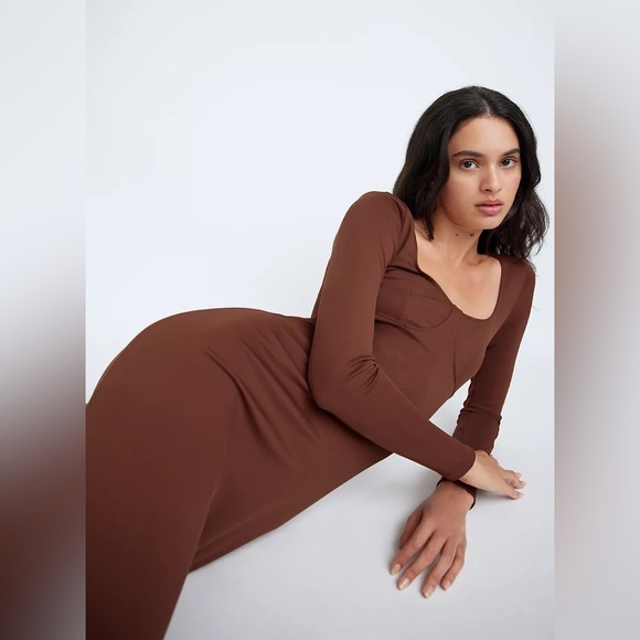 Aritzia Wilfred Gwen Black Midi Dress - Picture 6 of 6